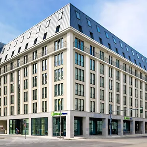 holiday-inn-express-berlin-alexanderplatz.find-berlin-hotels.com/